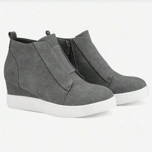Dream Pairs grey wedge sneaker